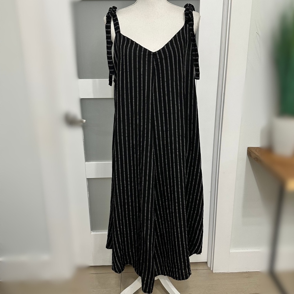 Linen Black White Striped Dress Tie Straps SZ Small Casual Summer Dress EUC